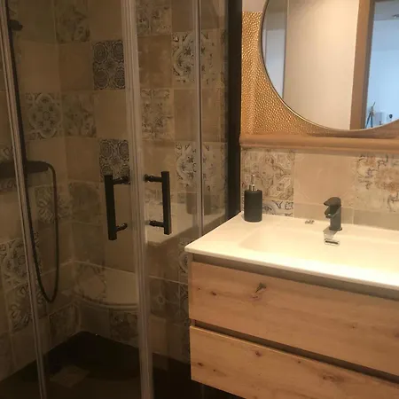 Apartment Cigueenas *